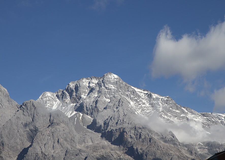 博深皮具勇攀玉龍雪山